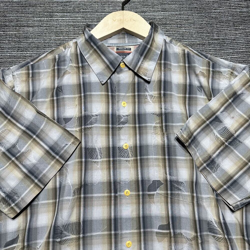 Quiksilver Y2k Shirt Men's M Gray Floral Plaid Short Sleeve Button Up REG Fit